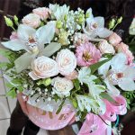 Нежный с орхидеями