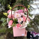 Нежно-розовый